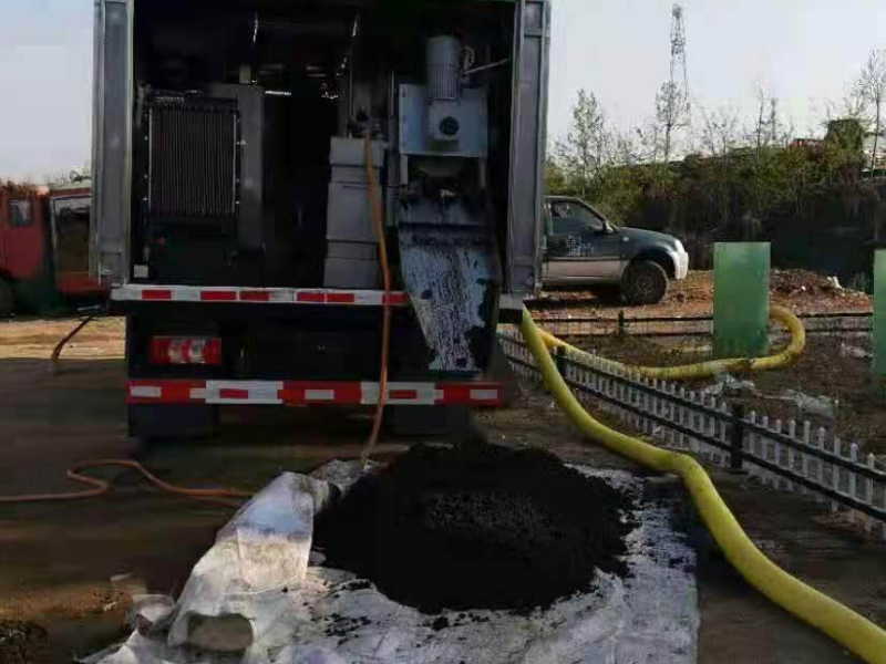 呼和浩特、赛罕疏通污水井——新闻